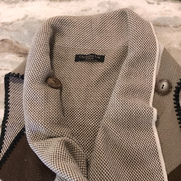 ☀️ Christina Lee Sleeveless Shawl Wrap Style in Creamy Browns - Picture 4 of 9